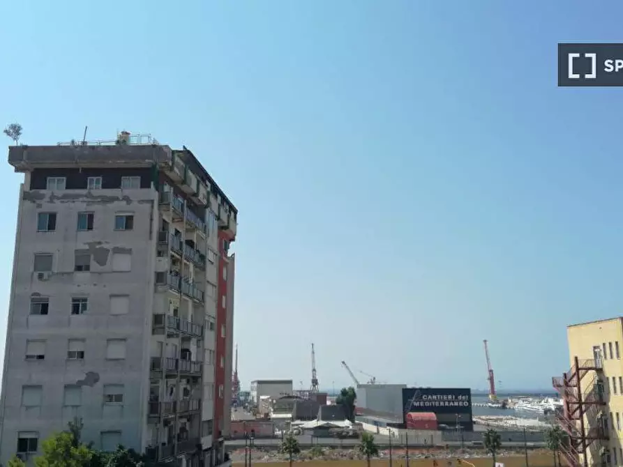 Immagine 16 di Camera condivisa in affitto  in Via Santa Maria delle Grazie a Loreto a Napoli