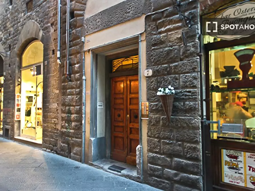 Immagine 3 di Ufficio in affitto  in Via dei Cerchi a Firenze