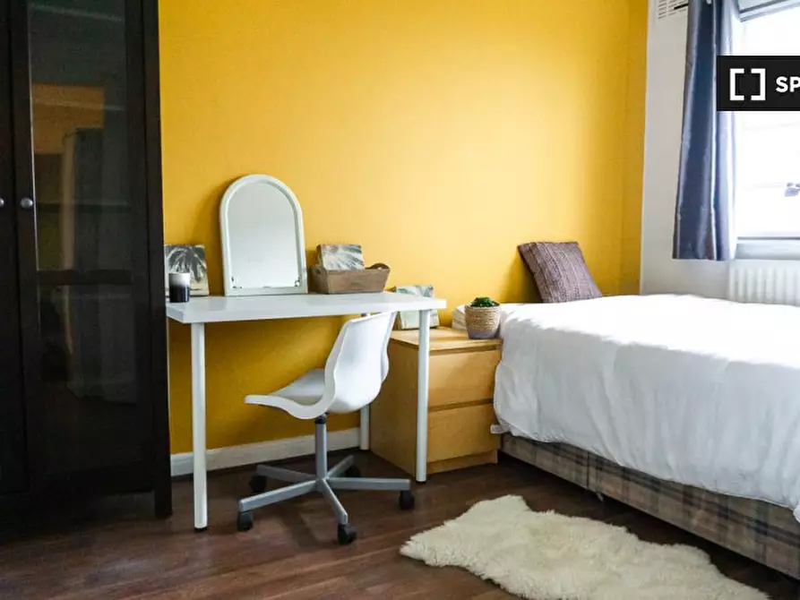 Immagine 4 di Camera condivisa in affitto  in Flat Westbourne Court a Paddington