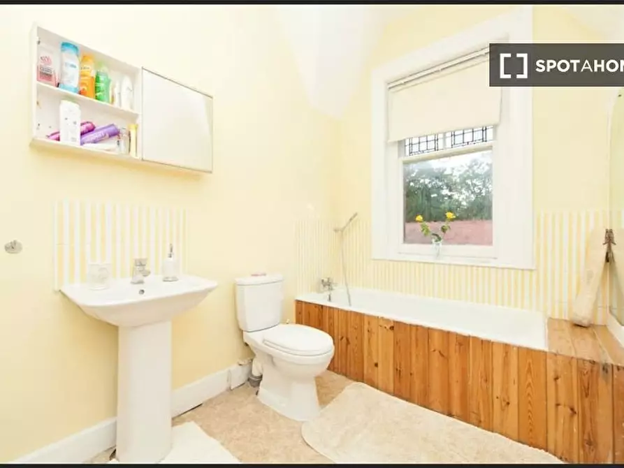Immagine 7 di Appartamento in affitto  in Parson St a Barnet