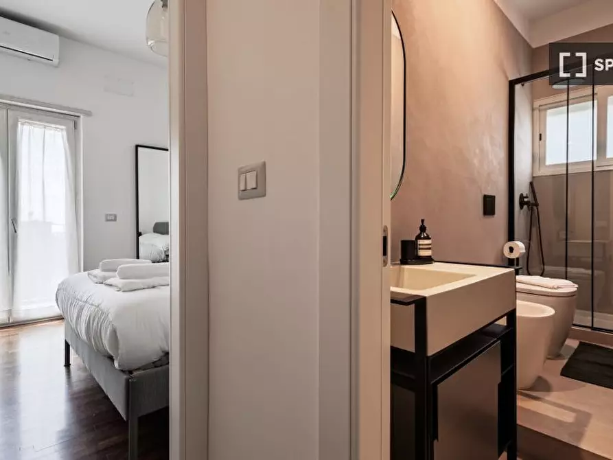 Immagine 17 di Appartamento in affitto  in Via Domenico Fontana a Napoli