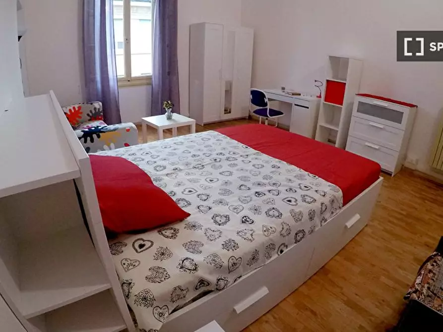 Immagine 6 di Camera condivisa in affitto  in Via Montebello a Firenze