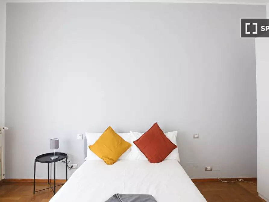 Immagine 3 di Camera condivisa in affitto  in Corso San Gottardo a Milano