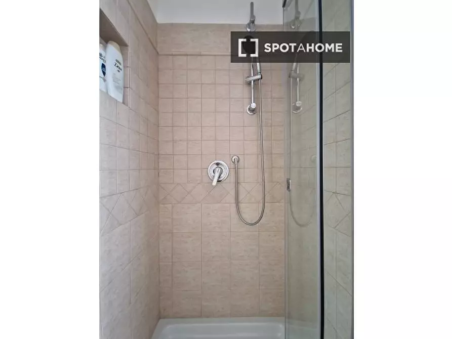 Immagine 16 di Appartamento in affitto  in Via Tacito a Roma