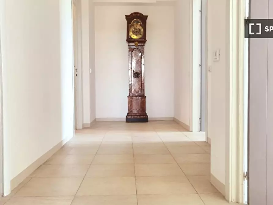 Immagine 11 di Appartamento in affitto  in angolo Piazza Carbonari a Milano