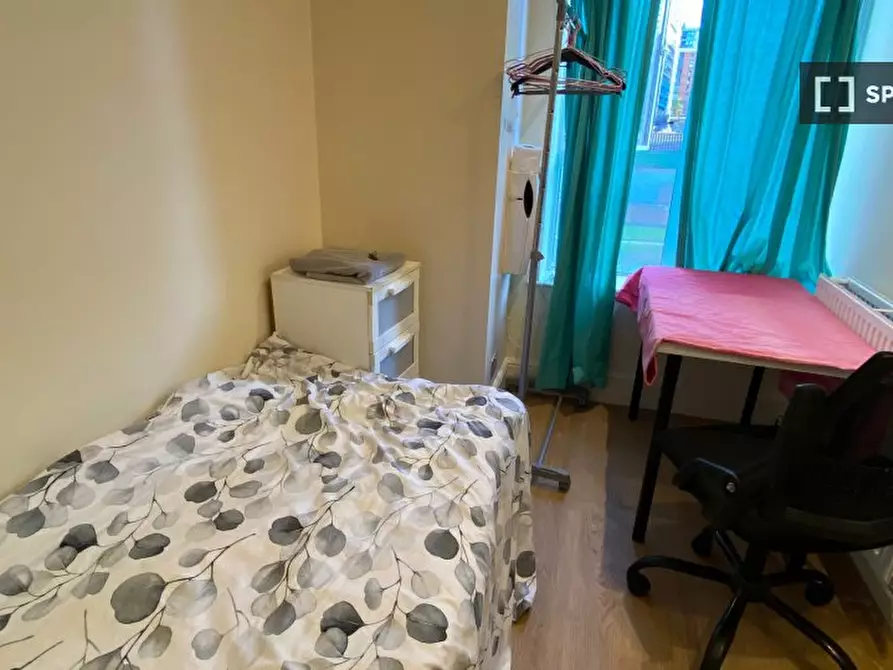 Immagine 1 di Camera condivisa in affitto  in Martindale Ave a East Ham