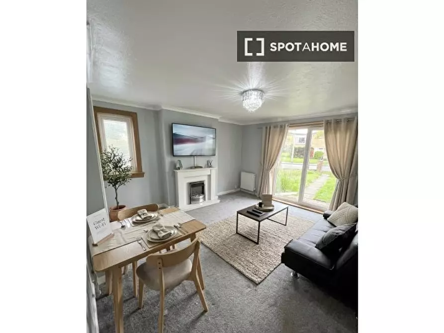 Immagine 1 di Appartamento in affitto  in Orchard Brae Gardens a Davidson's Mains, Barnton and Cramond