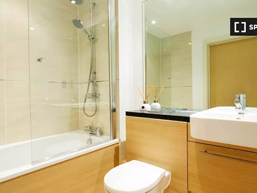Immagine 9 di Appartamento in affitto  in Island Apartment a Islington