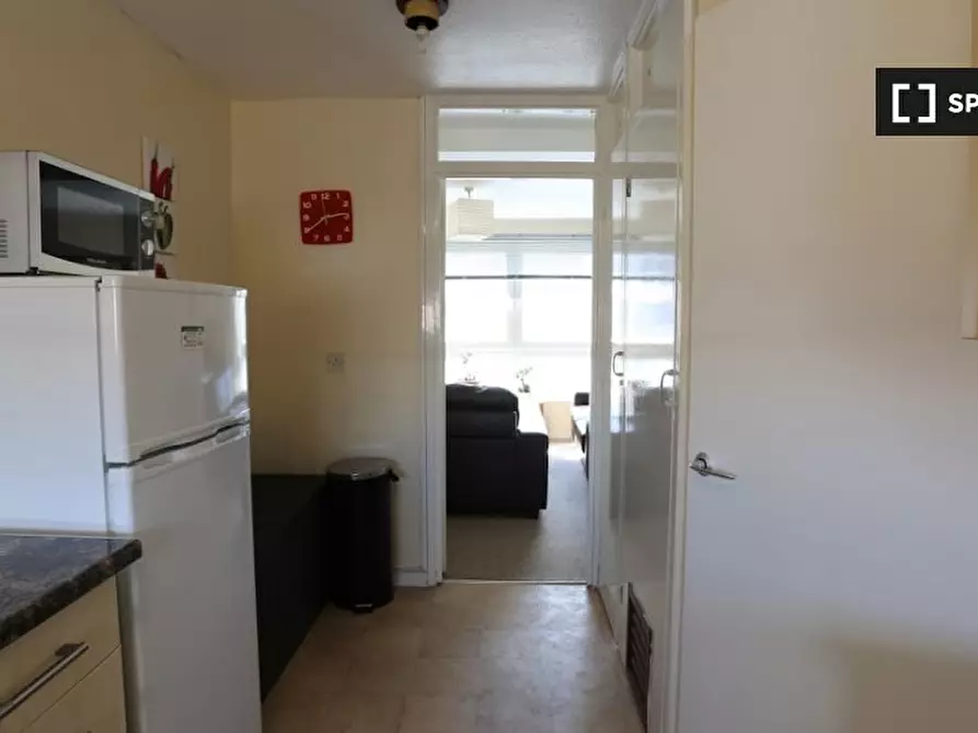 Immagine 8 di Camera condivisa in affitto  in Wager Street a Poplar