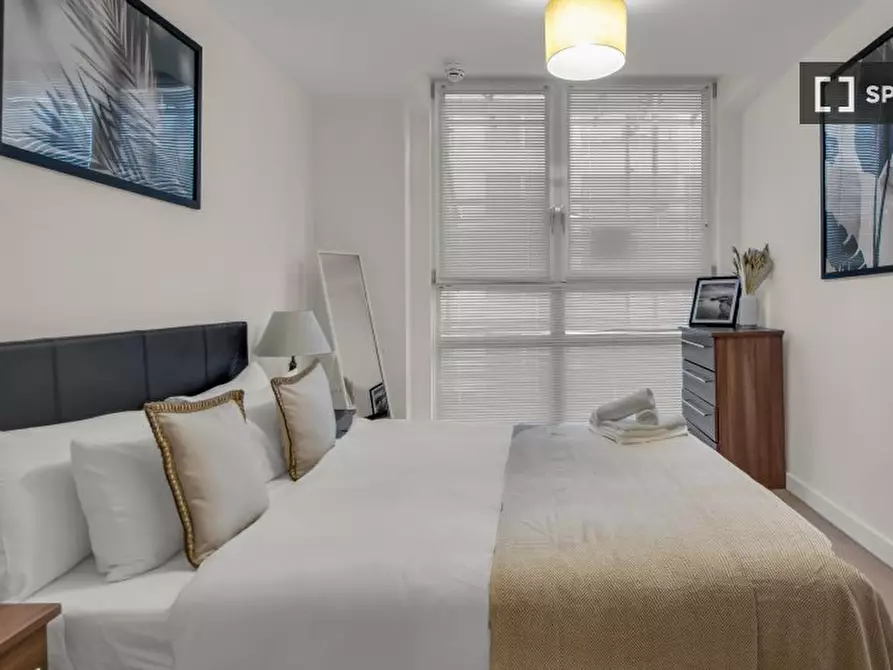 Immagine 7 di Appartamento in affitto  in Lamb's Passage a Islington