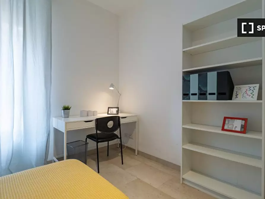 Immagine 11 di Camera condivisa in affitto  in Via Fratelli Rosselli a Milano