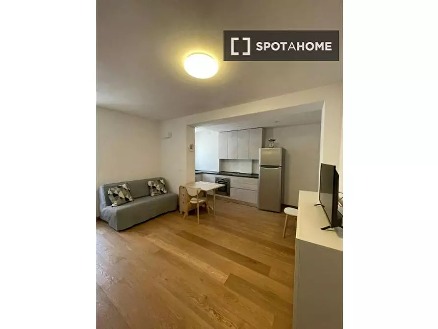 Immagine 5 di Appartamento in affitto  in Via Barberia a Bologna