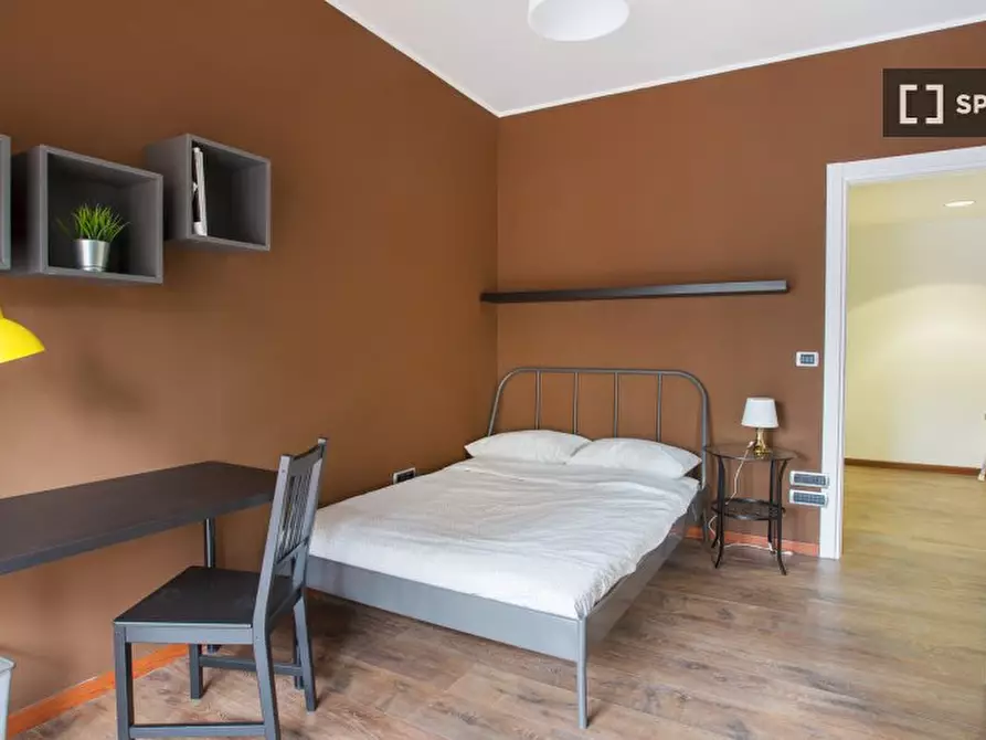 Immagine 2 di Camera condivisa in affitto  in Via Dei Gracchi a Milano