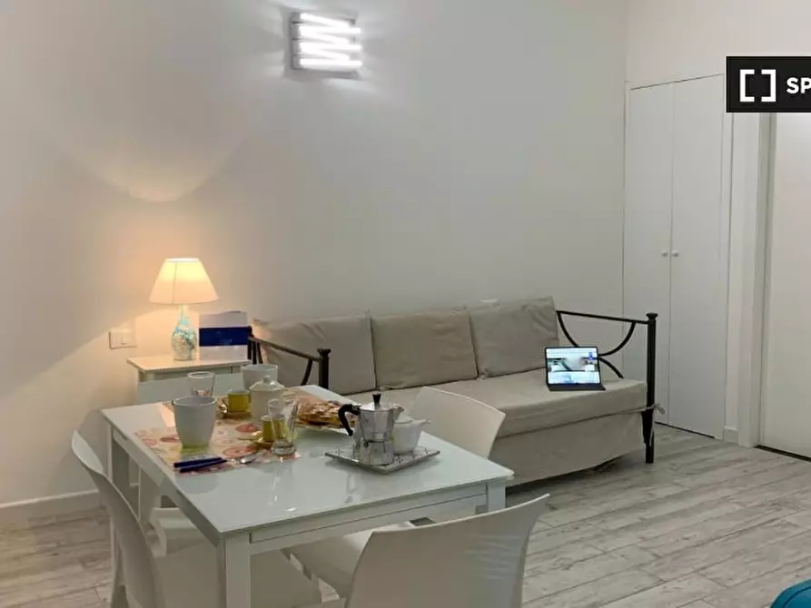 Immagine 2 di Ufficio in affitto  in Via S. Luca a Genova