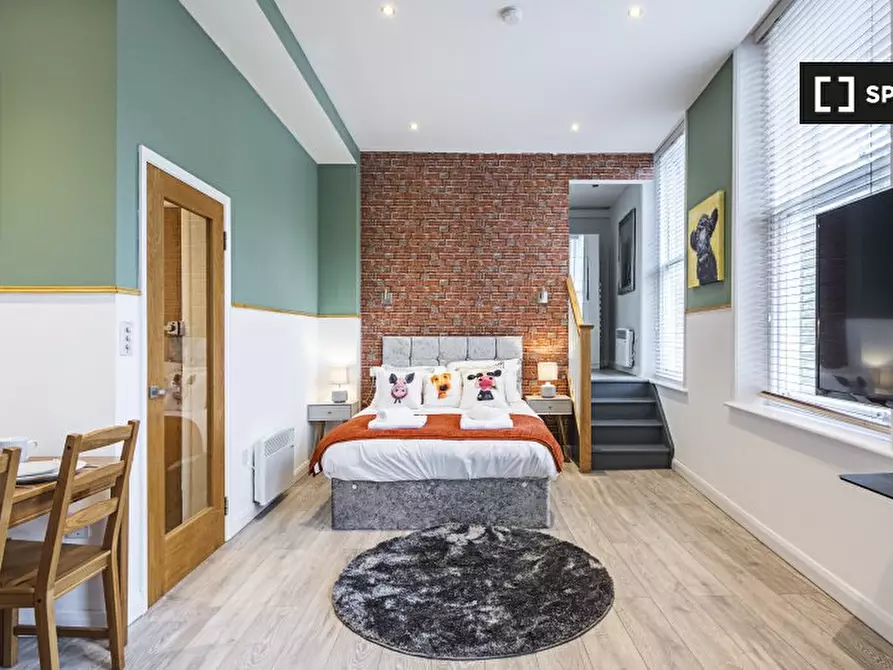 Immagine 2 di Ufficio in affitto  in Iverson Rd a Camden Town