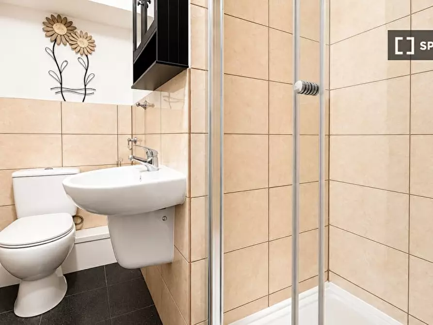 Immagine 7 di Appartamento in affitto  in Haydn Avenue a Manchester