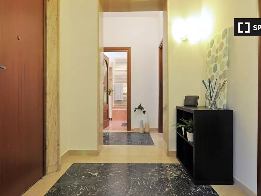 Immagine 6 di Camera condivisa in affitto  in Via Perosa a Torino