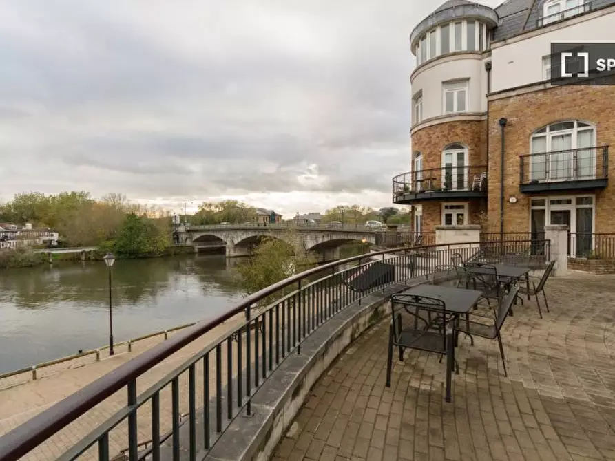 Immagine 6 di Appartamento in affitto  in Clarence St a Staines