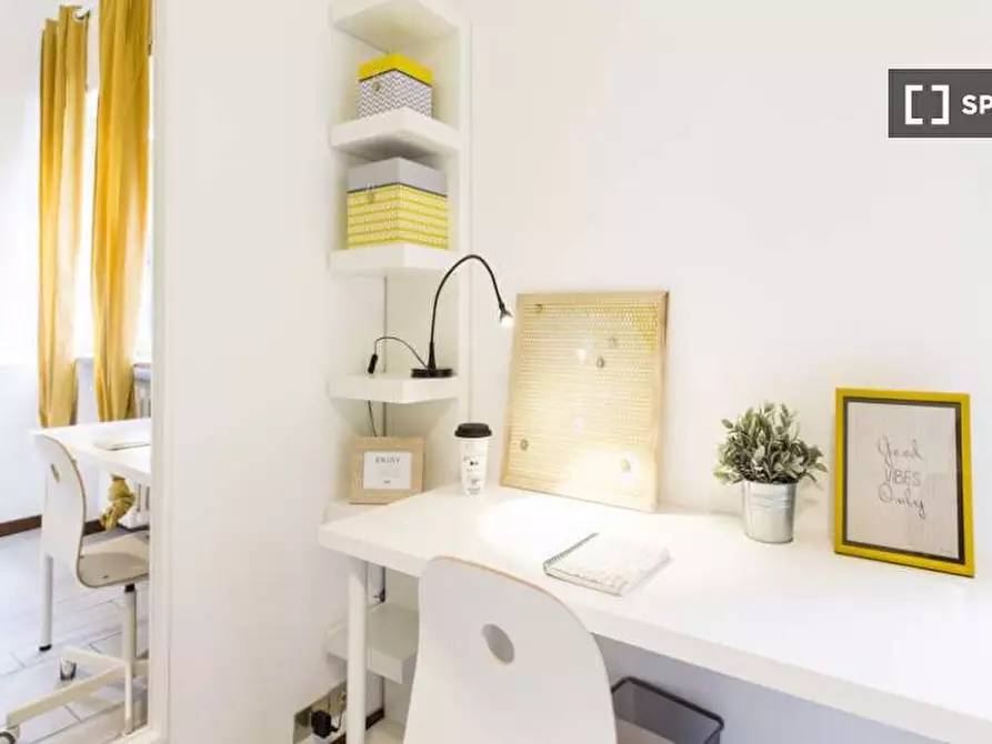 Immagine 1 di Camera condivisa in affitto  in Via Pasquale Fornari a Milano