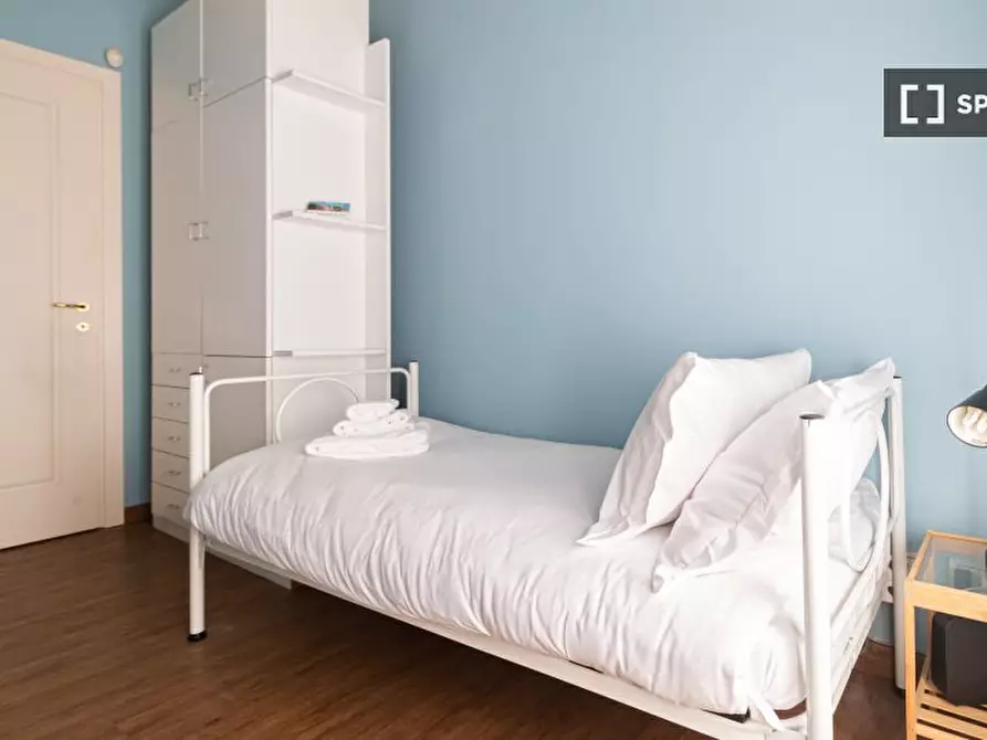 Immagine 5 di Appartamento in affitto  in Via Gessi a Milano