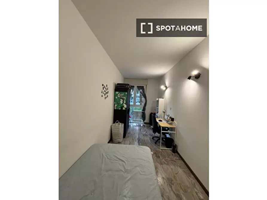 Immagine 2 di Camera condivisa in affitto  in Via Monte Cengio a Padova