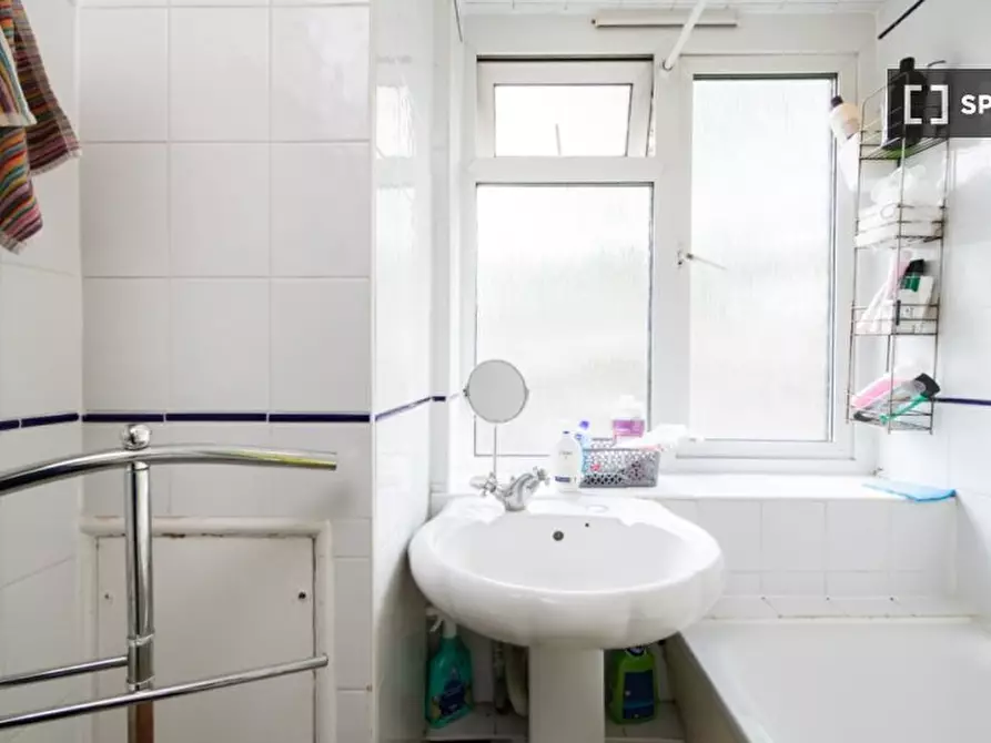 Immagine 8 di Camera condivisa in affitto  in St. Charles Square a Kensington