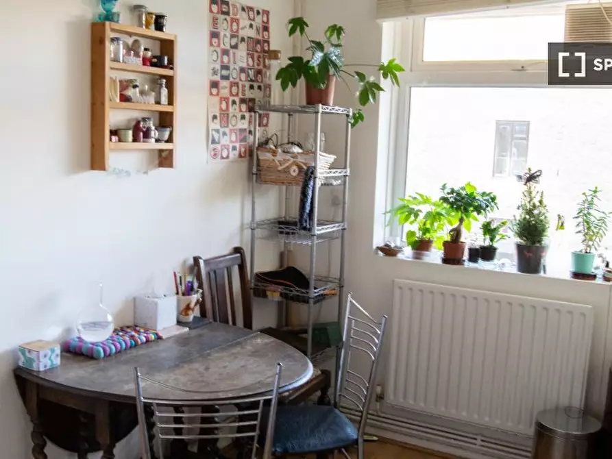 Immagine 14 di Appartamento in affitto  in Pigott St a Poplar