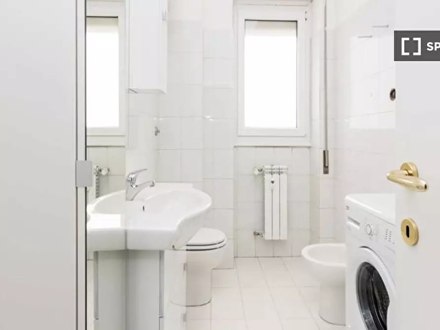 Immagine 4 di Camera condivisa in affitto  in Via Oderisi Da Gubbio a Roma