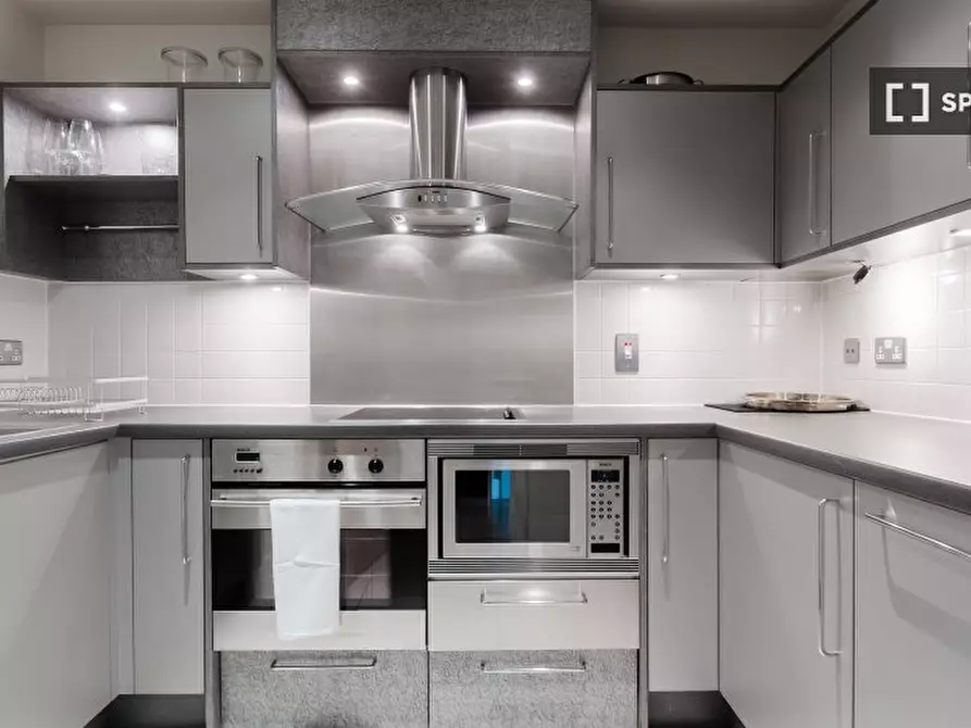 Immagine 11 di Appartamento in affitto  in Saint George Wharf a Lambeth