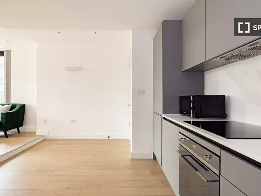 Immagine 2 di Appartamento in affitto  in Harlequin Ave a Hounslow