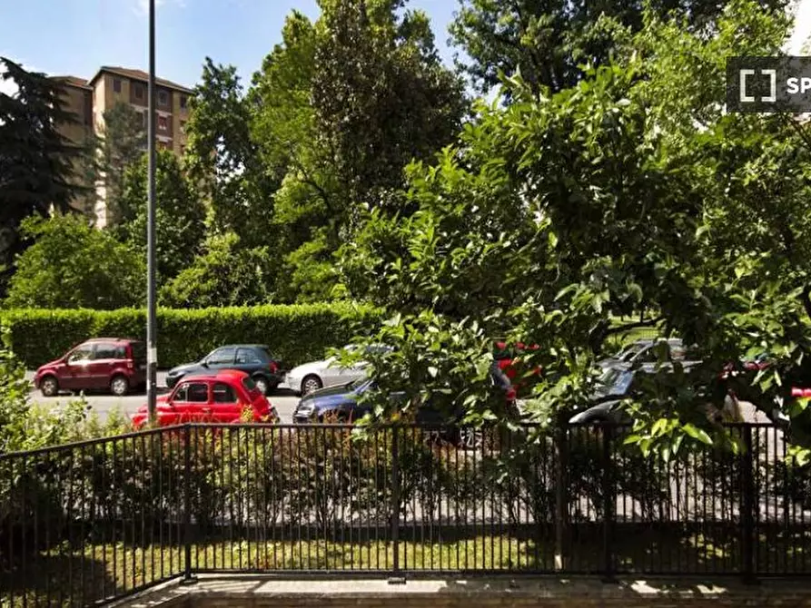 Immagine 1 di Camera condivisa in affitto  in Via Salvatore Barzilai Milan a Milano