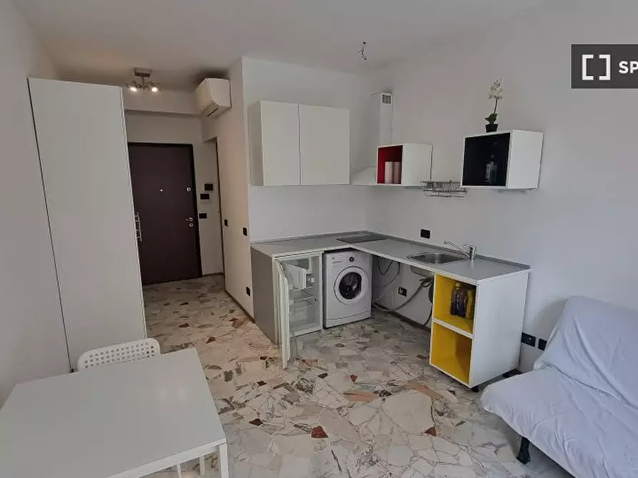 Immagine 2 di Ufficio in affitto  in Via Gianfranco Zuretti a Milano