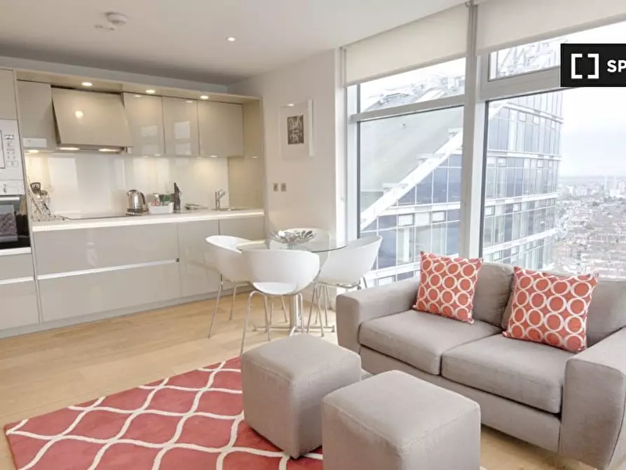 Immagine 4 di Appartamento in affitto  in Winston Way a Ilford