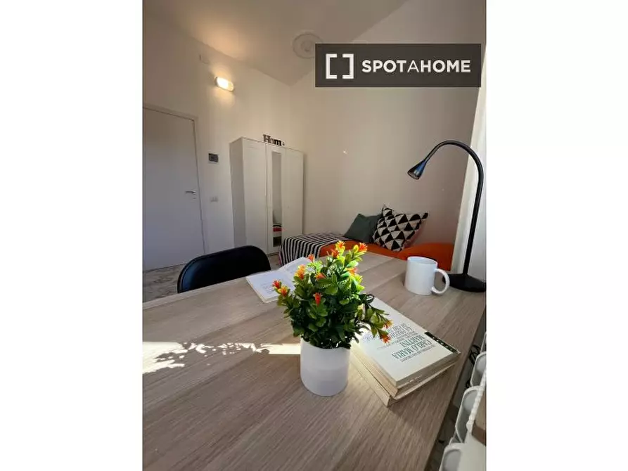 Immagine 8 di Camera condivisa in affitto  in Via Grazia Deledda a Cagliari