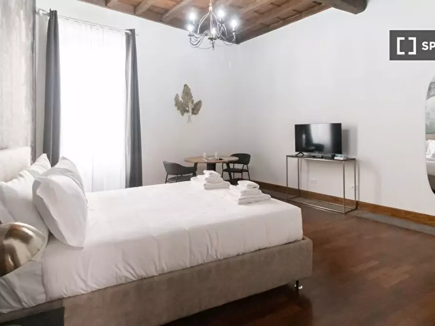 Immagine 5 di Appartamento in affitto  in Via Dei Cappuccini a Roma