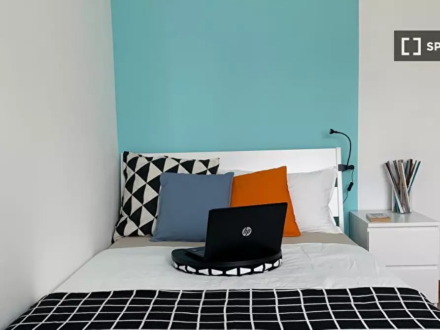 Immagine 12 di Camera condivisa in affitto  in Via Elba n. a Torino