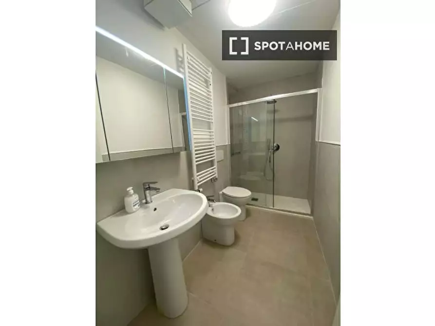 Immagine 9 di Appartamento in affitto  in Via Vitaliano Brancati a Roma