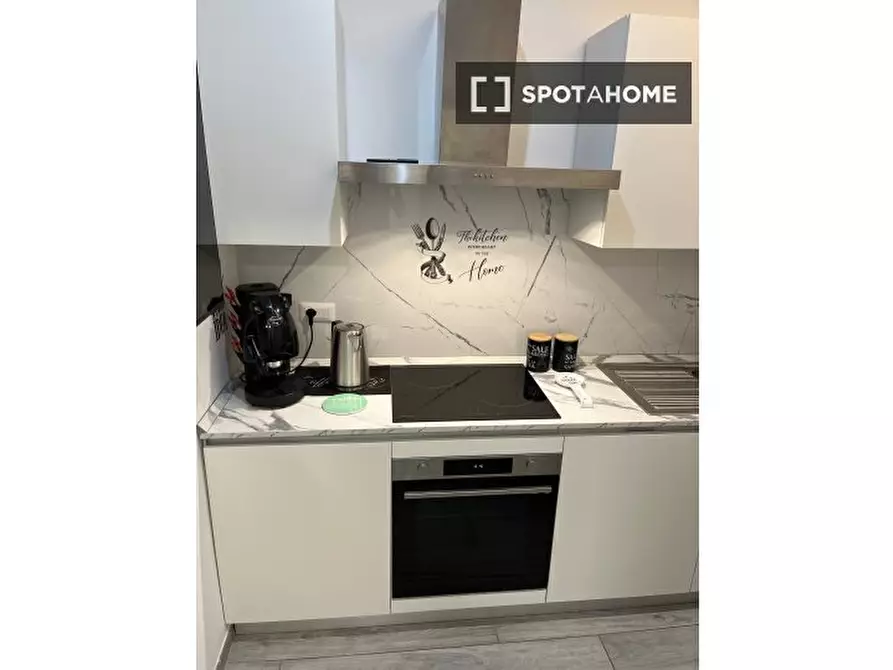 Immagine 2 di Appartamento in affitto  in Via Statilio Tauro a Roma