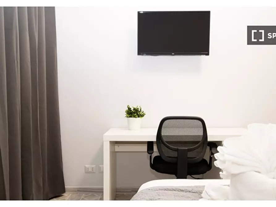 Immagine 15 di Appartamento in affitto  in Via Alessandria a Roma