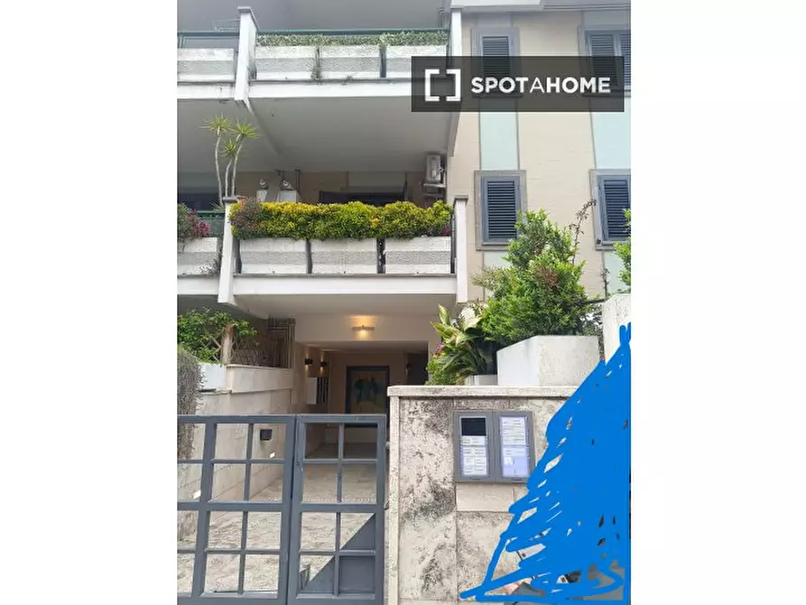 Immagine 15 di Camera condivisa in affitto  in Via di Bravetta a Roma