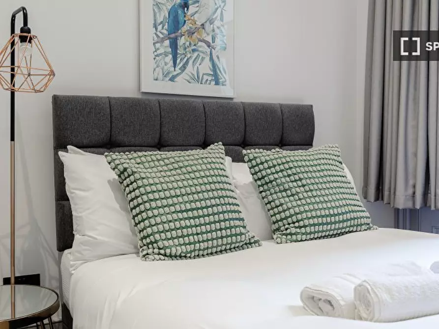 Immagine 19 di Appartamento in affitto  in Apartment a Kensington