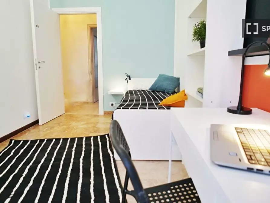 Immagine 1 di Camera condivisa in affitto  in Corridoni a Milano