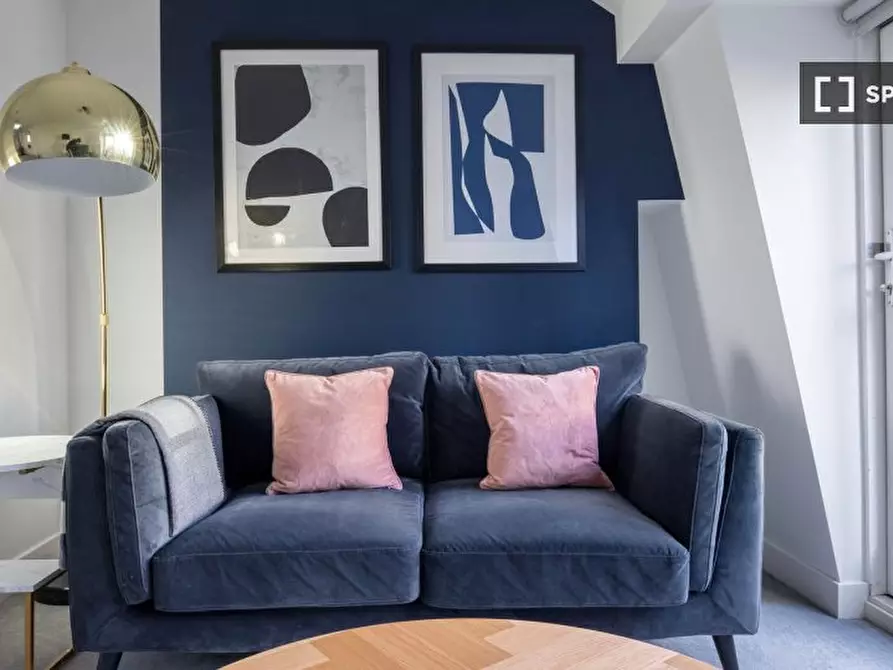 Immagine 3 di Appartamento in affitto  in Aldersgate St a Islington