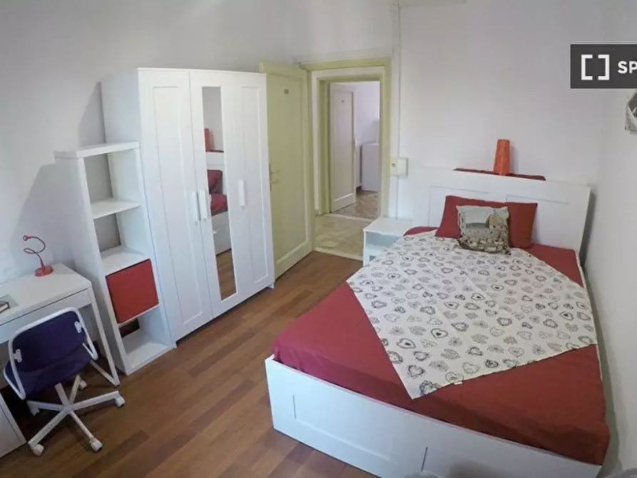 Immagine 4 di Camera condivisa in affitto  in Via Montebello a Firenze