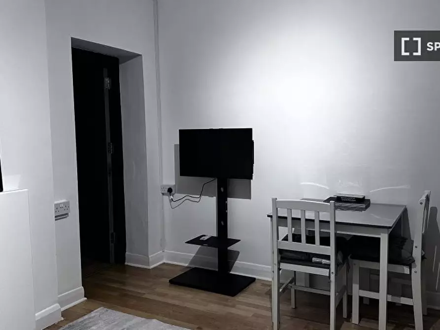 Immagine 11 di Appartamento in affitto  in Regency St a 