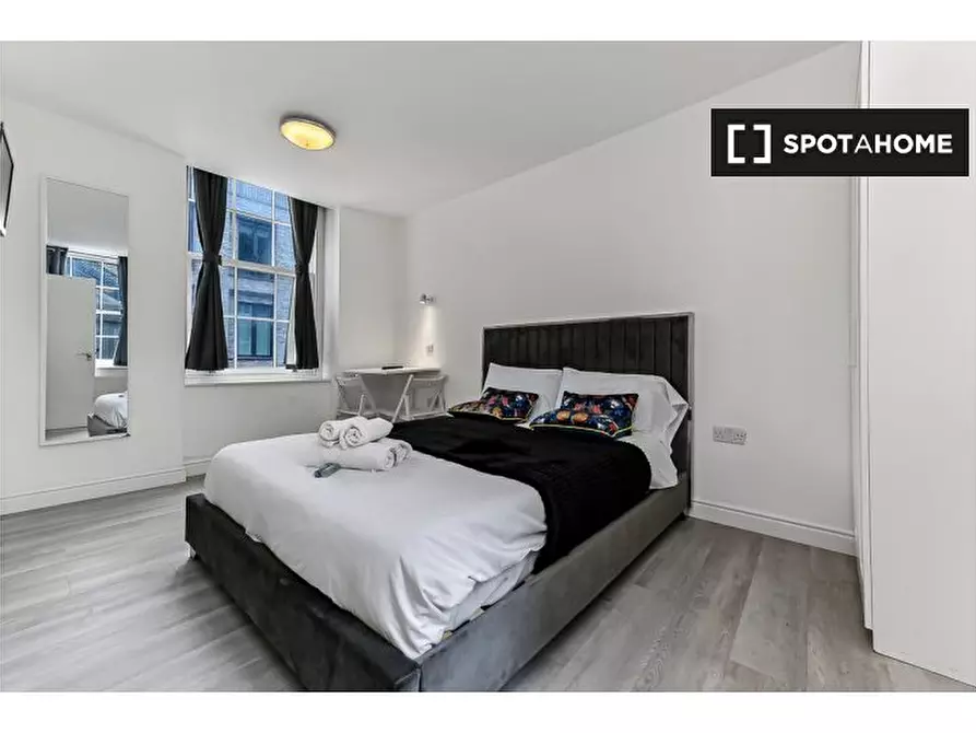 Immagine 5 di Appartamento in affitto  in Tottenham St a Camden Town