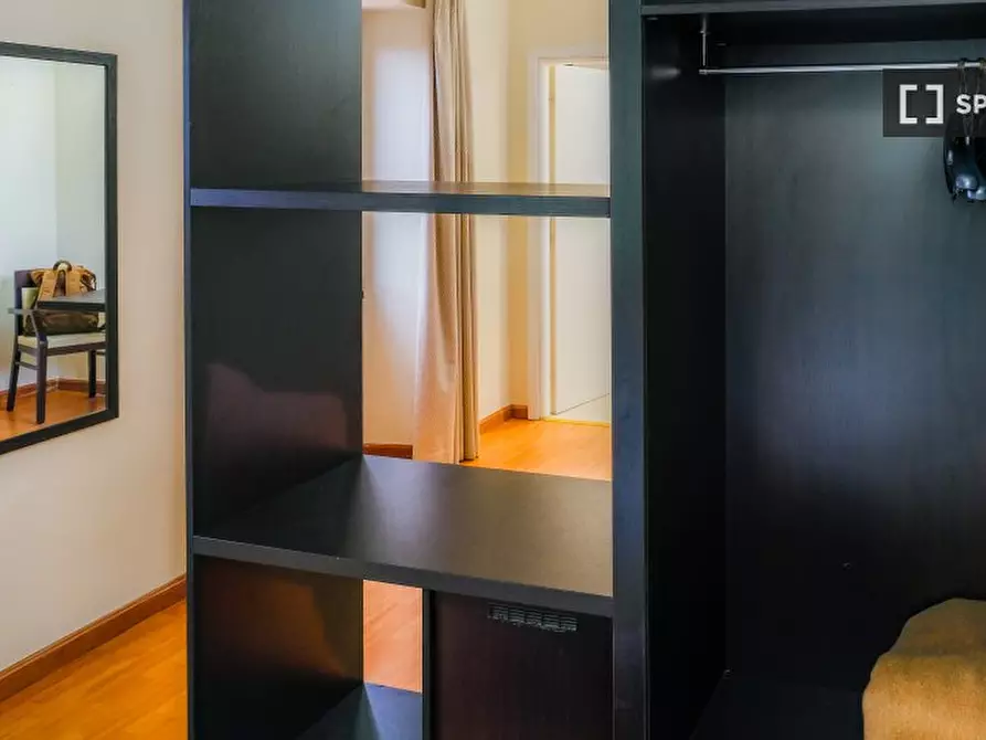 Immagine 3 di Camera condivisa in affitto  in Via Cassia a Roma