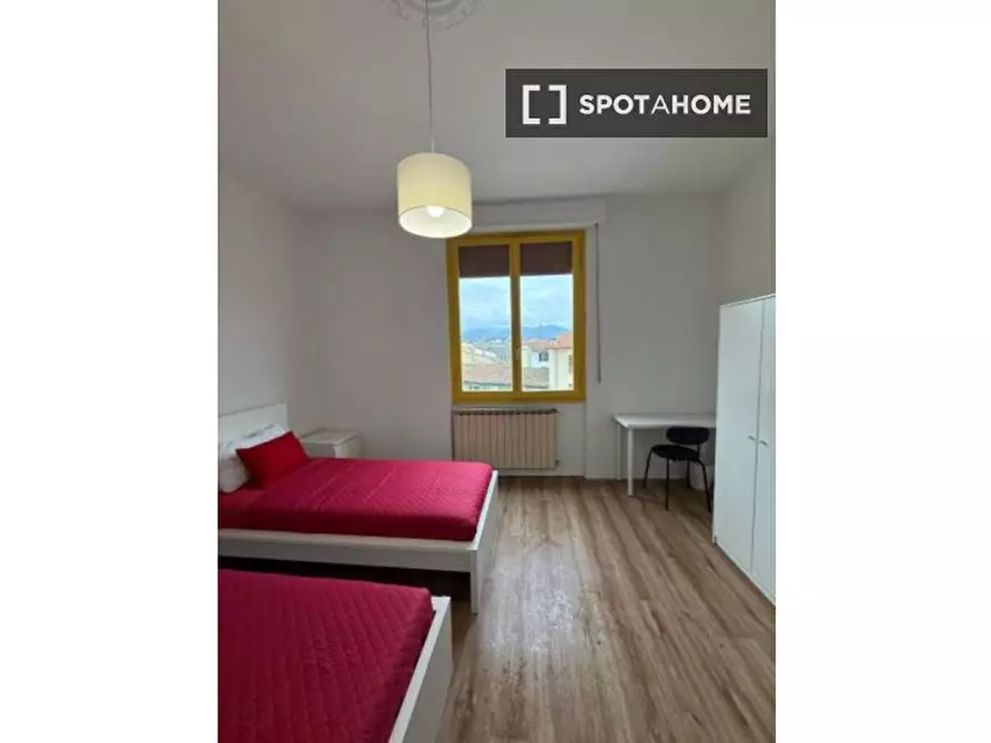 Immagine 2 di Camera condivisa in affitto  in Piazza di S. Jacopino a Firenze