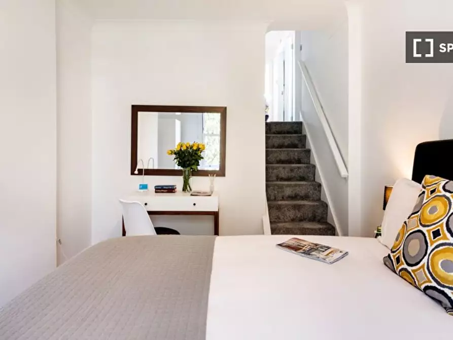 Immagine 3 di Appartamento in affitto  in Longridge Road a Kensington