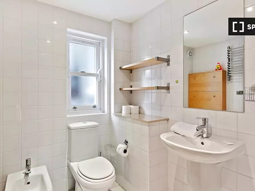 Immagine 10 di Appartamento in affitto  in Freegrove Rd a Islington